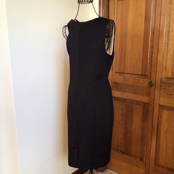 Roz and Ali Dress, Size 6 - Picture 3 of 6